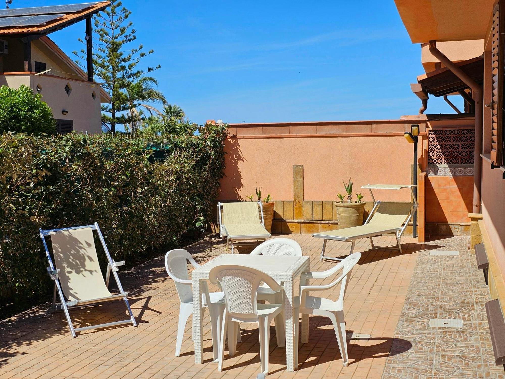 Costa Mediterranea Holiday Homes Campofelice Di Roccella Zimmer foto